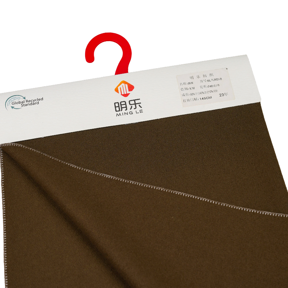 ウール50%、ポリエステル40%、その他繊維10%、740G/M、ミリタリーグリーン、ツイルメルトン生地、ML-TUREN-B