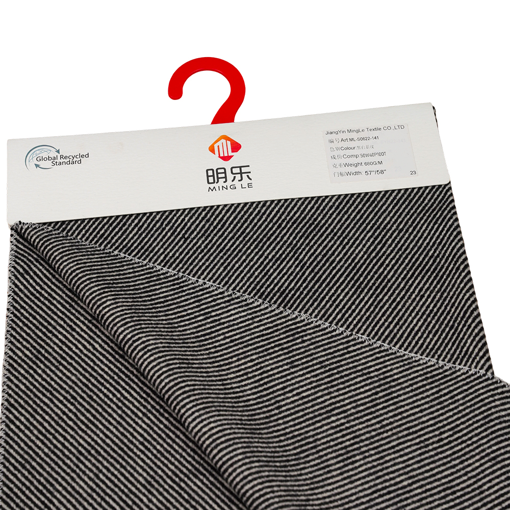 ウール 50%、ポリエステル 40%、その他の繊維 10%、680G/M、白黒、ツイルメルトン生地、ML-S0622-141